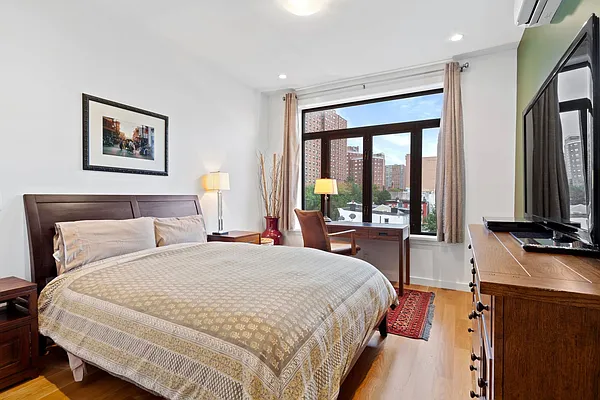 Rented by Compass | media 11