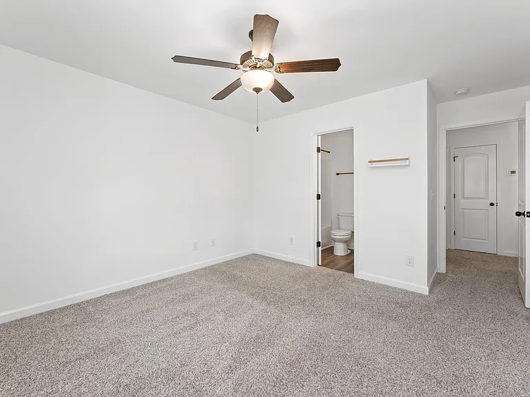 4 Catalina Cir #4 — Photo 23