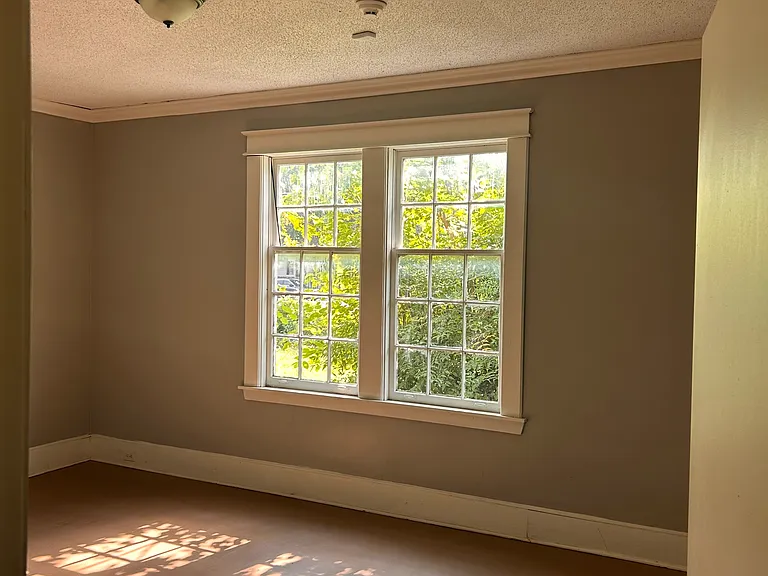 2404 Jackson Ave — Photo 23