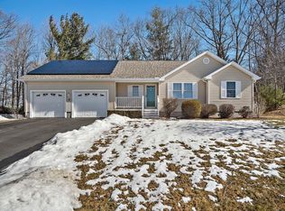 2 Bayberry Ln, Auburn, MA 01501