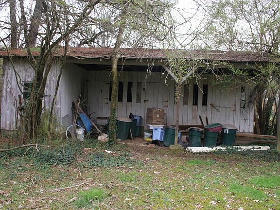5th image of 1211 Tellico St
