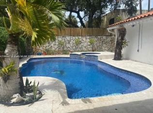 2195 Secoffee St, Miami, FL 33133