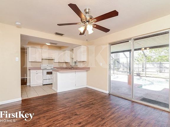 5th image of 2459 Lake View Blvd