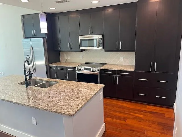 1080 Peachtree St NE #2204 — Photo 3