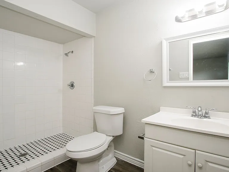 17626 Bullis Gap Dr — Photo 15