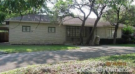 1st image of 323 Bobwhite Dr