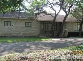 323 Bobwhite Dr, Kerrville, TX 78028
