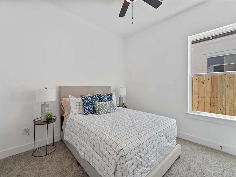 2406 Mann St #D — Photo 6