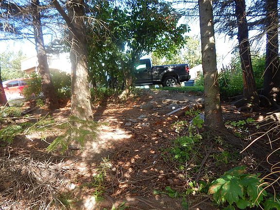 3rd image of 426 Bonanza Ave