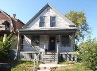2470 W Keefe Ave, Milwaukee, WI 53206