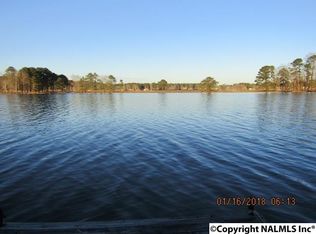 261 Muscadine Dr, Ashville, AL 35953