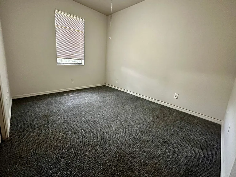 3619 W Reynolds St #1 — Photo 10