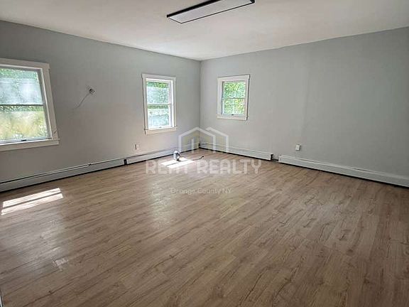 5th image of 12 Falkirk Ave