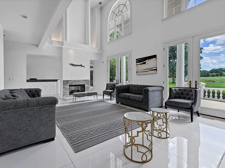 4206 Royal Fox Dr — Photo 10