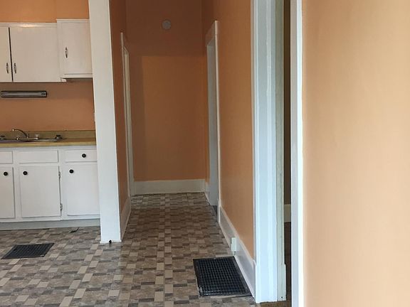2nd image of 859 James St