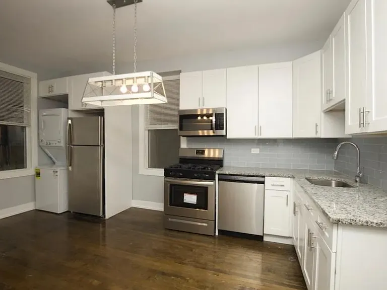 2657 N Ridgeway Ave — Photo 3