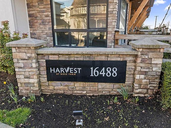 3rd image of 16488 64th Ave #178