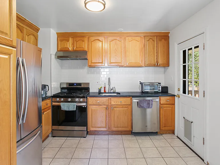 4227 University Dr — Photo 21