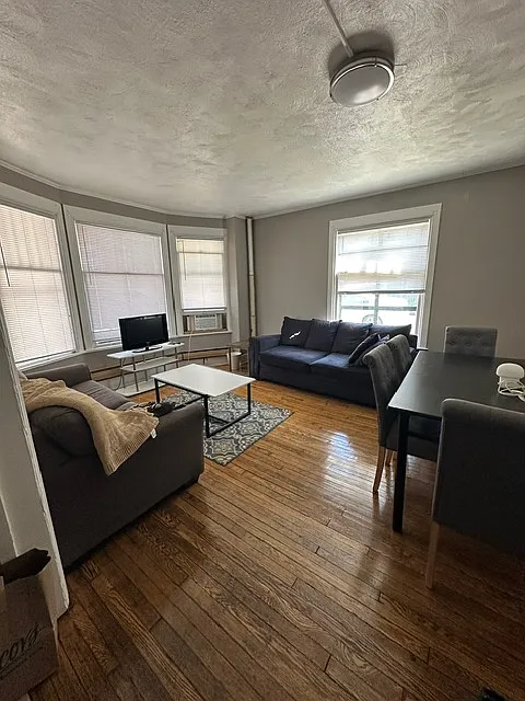 105 Bool St #105