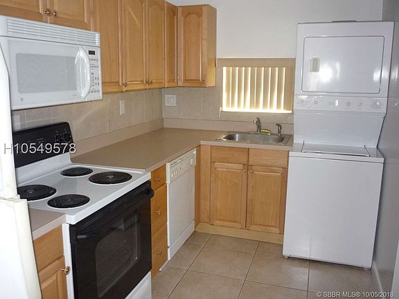 3rd image of 8911 S Hollybrook Blvd APT 204