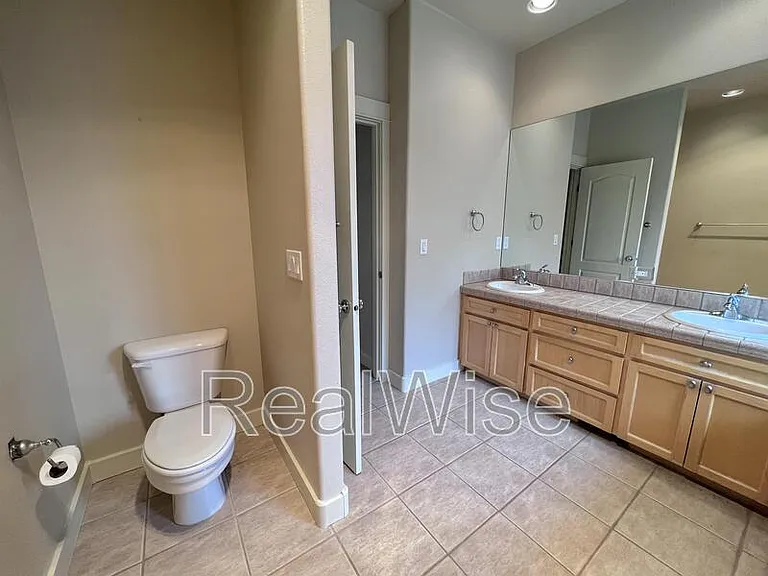 835 Nutcracker Dr — Photo 26