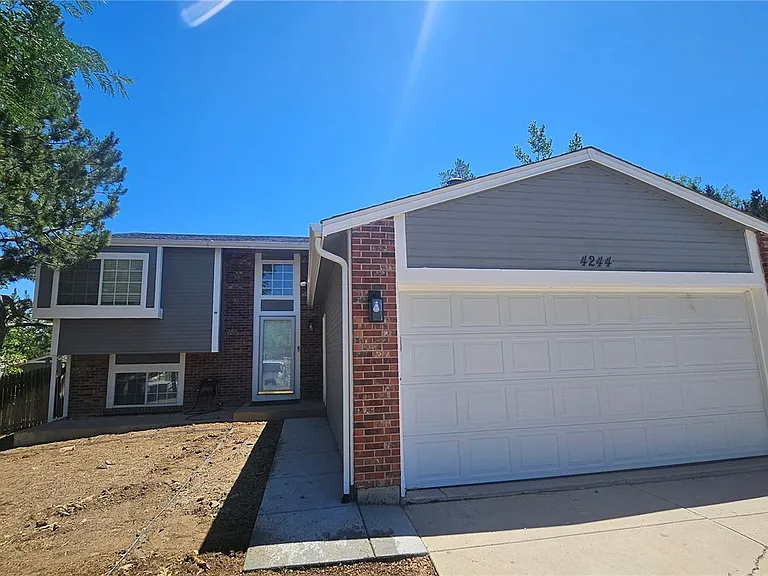 4244 S Bahama St — Photo 1
