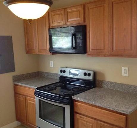 2nd image of 259 Riverview Ave APT 2
