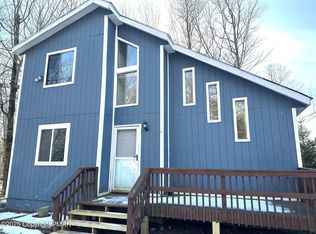 8418 Porcupine Dr, Tobyhanna, PA