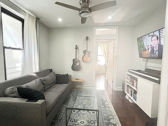2nd image of 280 W 117th St APT 2A