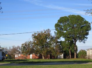 903 E Judge Perez Dr, Chalmette, LA 70043