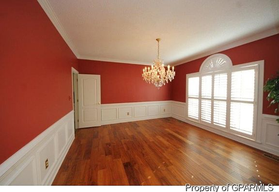2nd image of 211 Hardingwood Dr