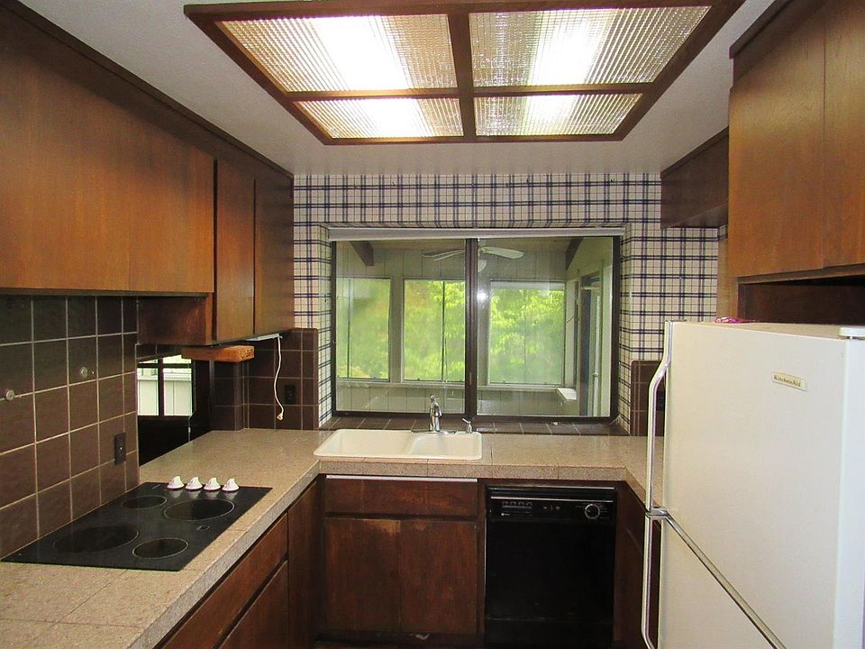 1st image of 24222 Ash Ct
