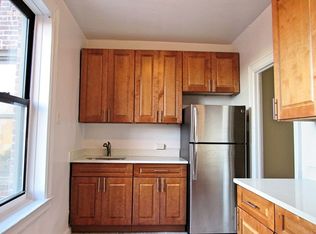 2823 42nd St APT D1, Astoria, NY 11103
