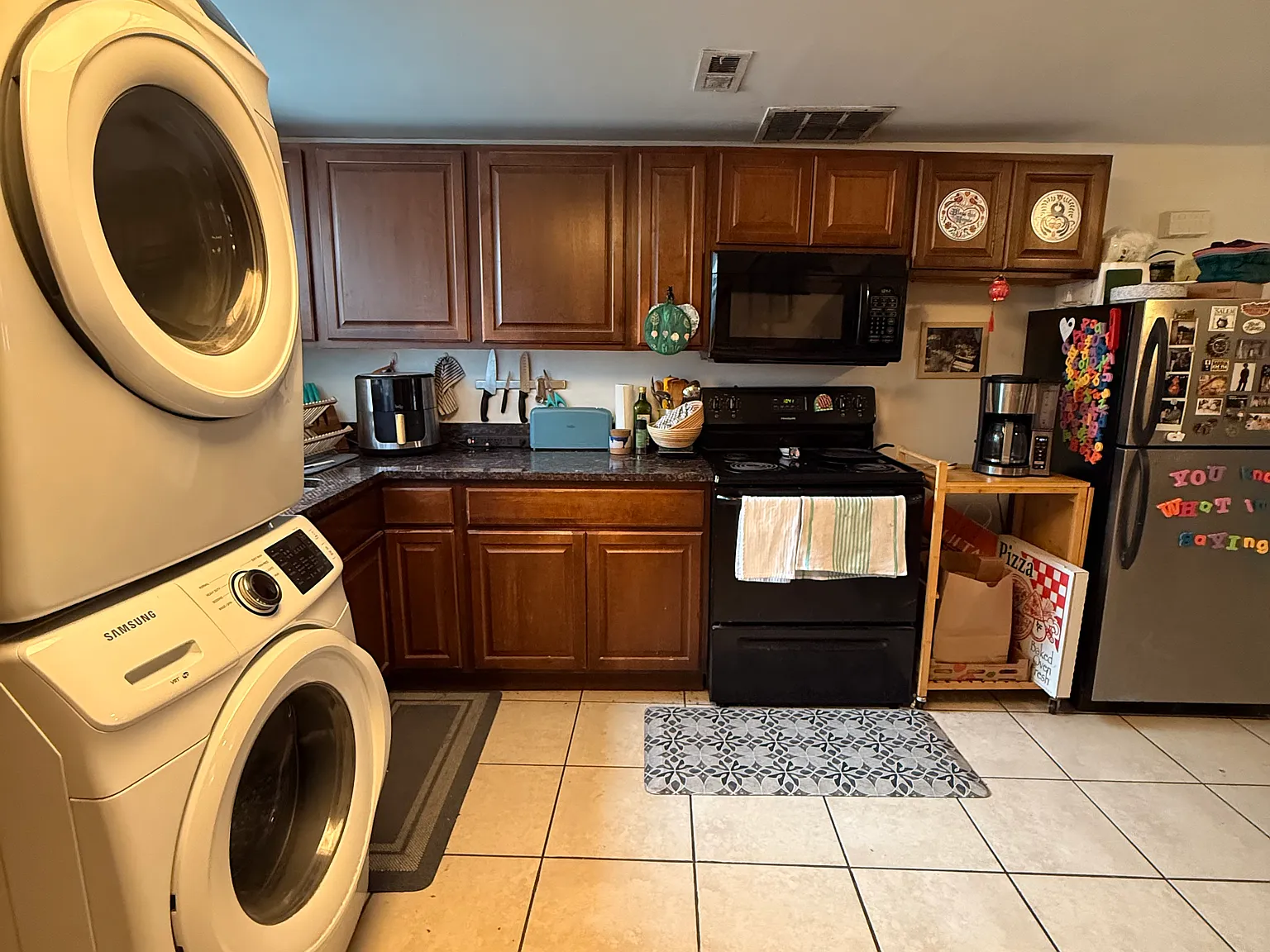 3 bed, 1200 sqft, $1,650 — Photo 4