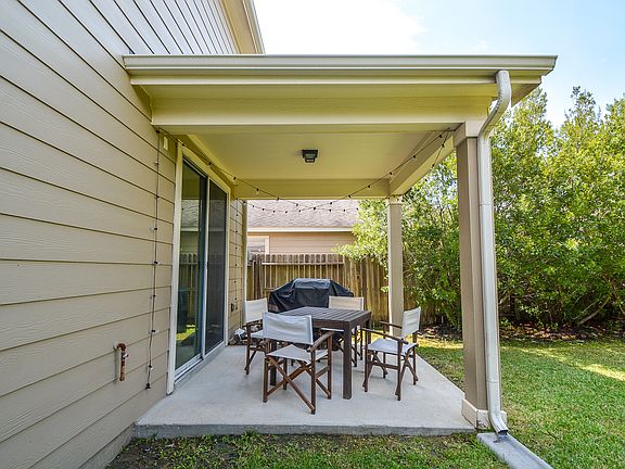 4th image of 26114 Parkman Grove Dr