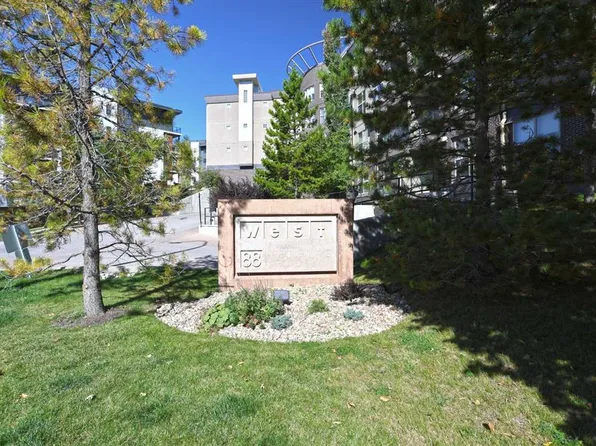 88 SW Arbour Lake Rd NW #421, Calgary, AB T3G 0C2