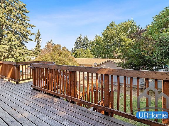 5th image of 400 SE 169th Ave #410