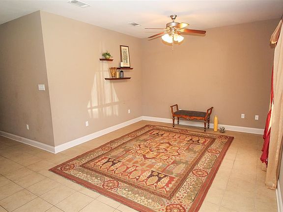 3rd image of 20333 Chuck St