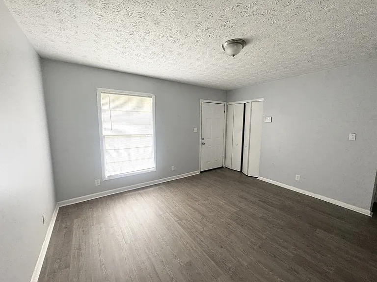 3258 Lancing Ln — Photo 12