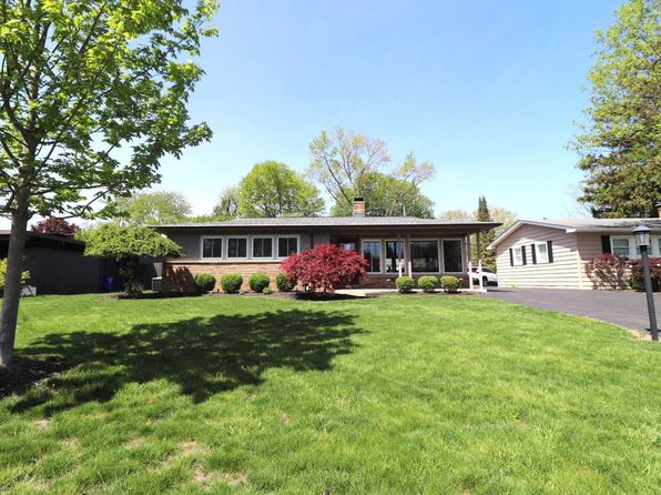 1950 Langham Rd, Upper Arlington, OH 43221