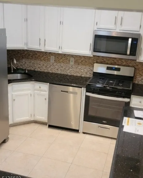 1076 Oakcroft Ln — Photo 15