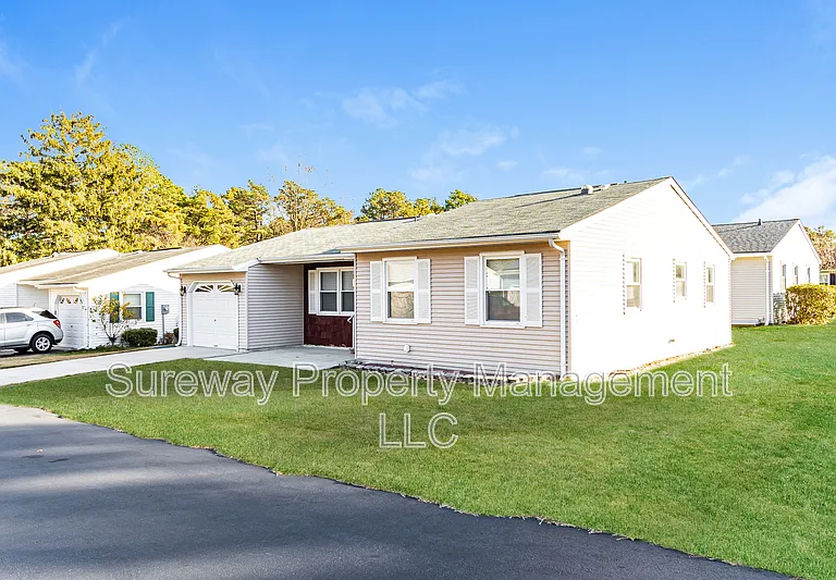 49 Westport Dr #71 — Photo 2