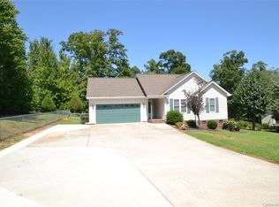 2395 Lake Shore Rd S, Denver, NC 28037