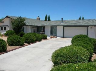 20056 Eyota Rd, Apple Valley, CA 92308