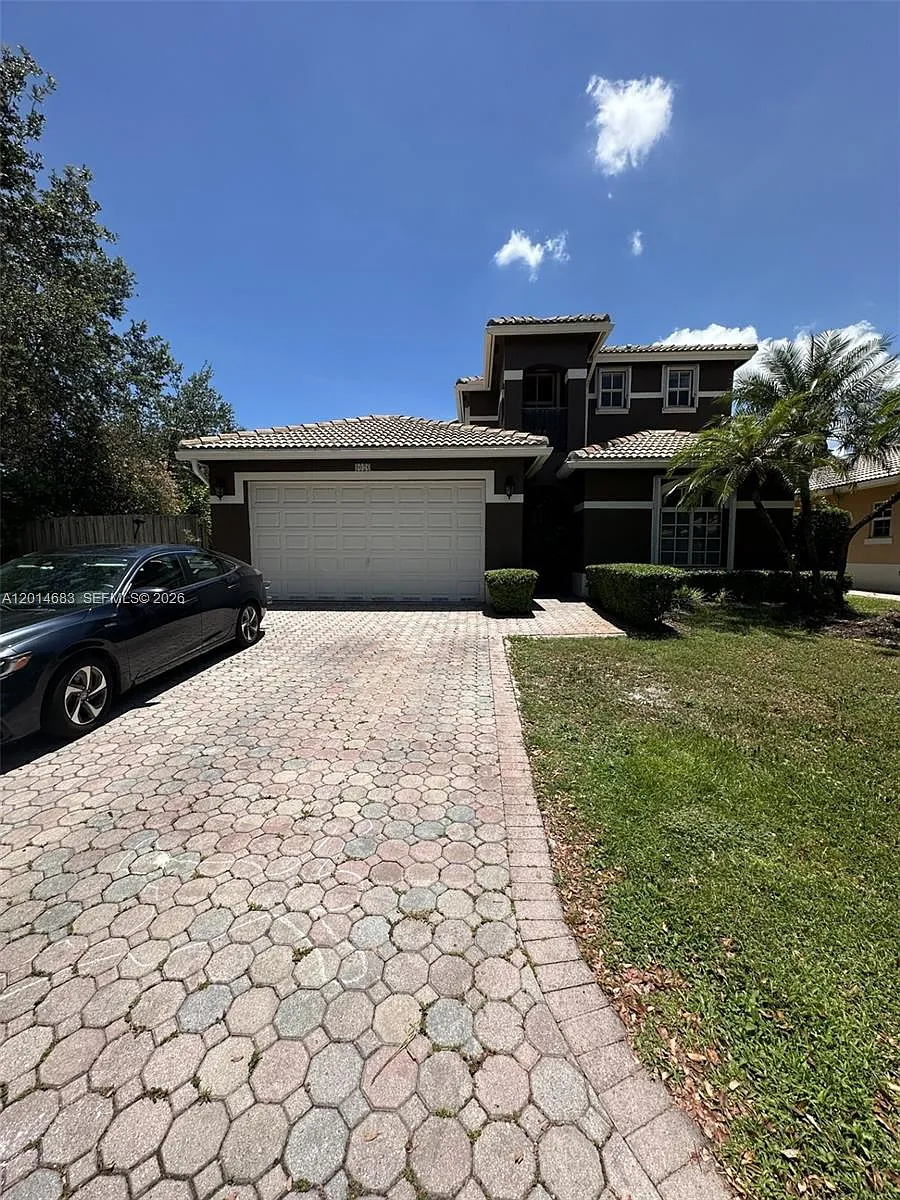 Building Photo - 9026 SW 160th Ter