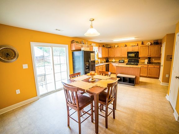 4th image of 6013 Benedict Pl