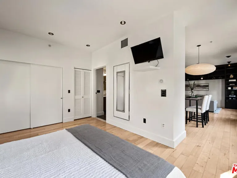 460 S Spring St #601 — Photo 9