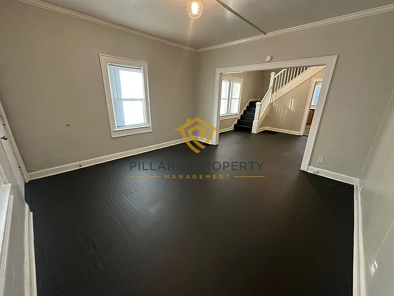 2830 N Lasalle St — Photo 8