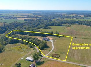 1030 Oak Grove Rd, Clarkson, KY 42726