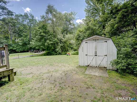 4th image of 78 Bellevue Drive